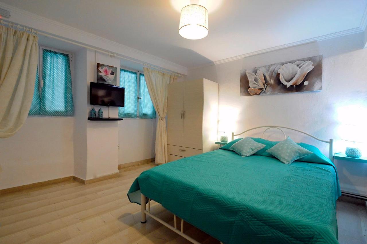 Corfu In Historic Unesco Centre Apartment